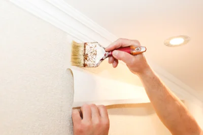 Pose de papier peint à Trimer — revêtements muraux et toiles de verre